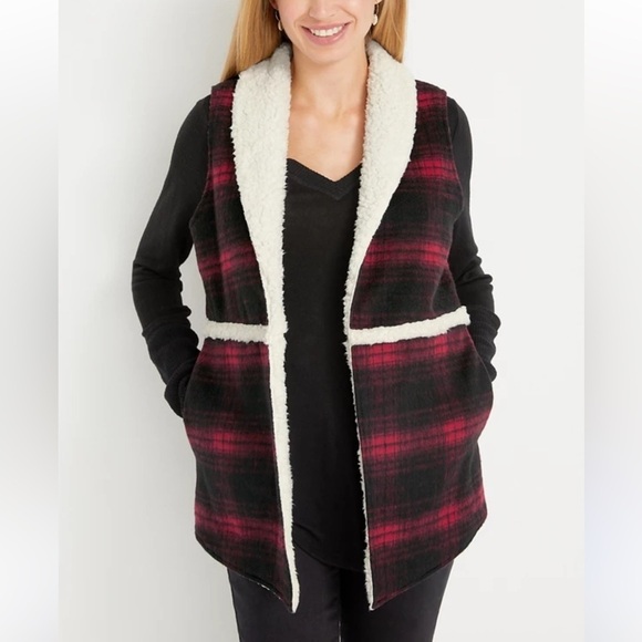 Maurices Plaid Sherpa Trim Vest Small NEW! - Picture 1 of 7